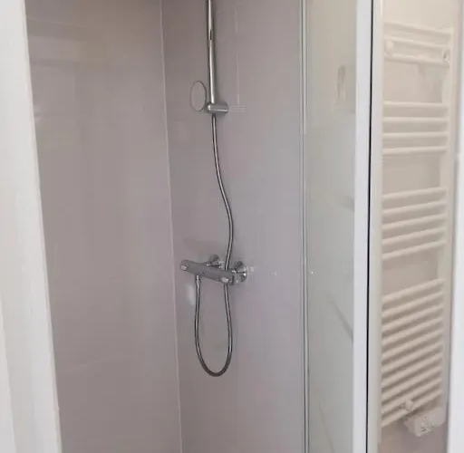 Appartement Studio Sous Les Toits Paisible